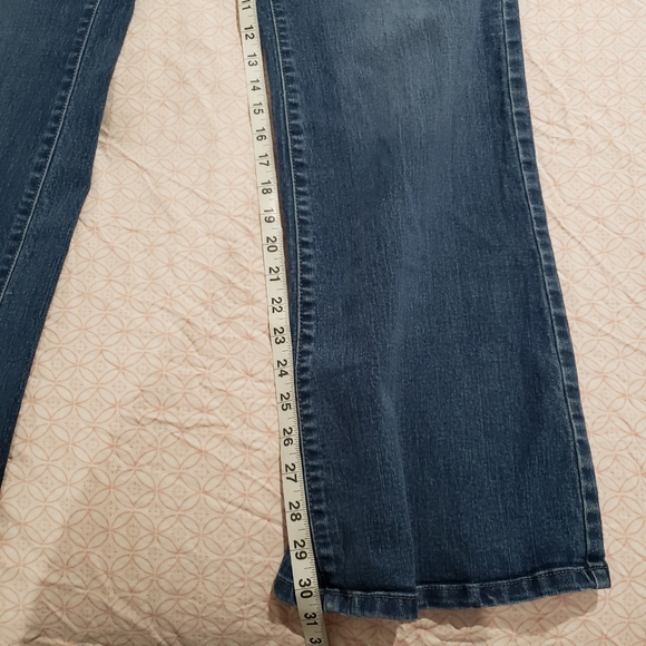 Jennifer Lopez jeans plus size - Picture 5 of 6